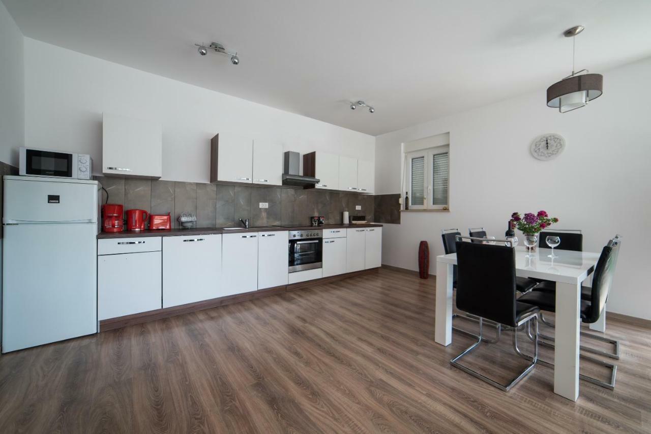 زاتون De Luxe Apartment Mediteran 1**** المظهر الخارجي الصورة